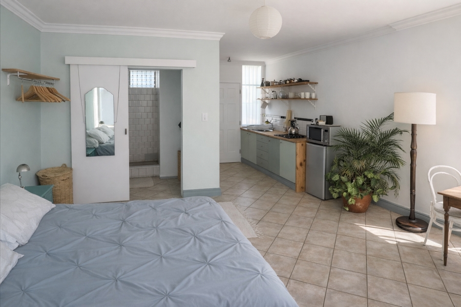 To Let 0 Bedroom Property for Rent in Sea Point Western Cape